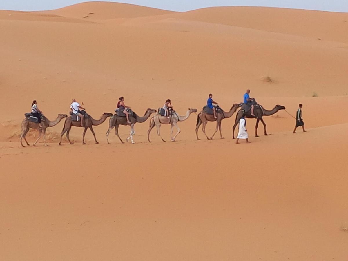 Sahara Family camp Hotel Merzouga Bagian luar foto