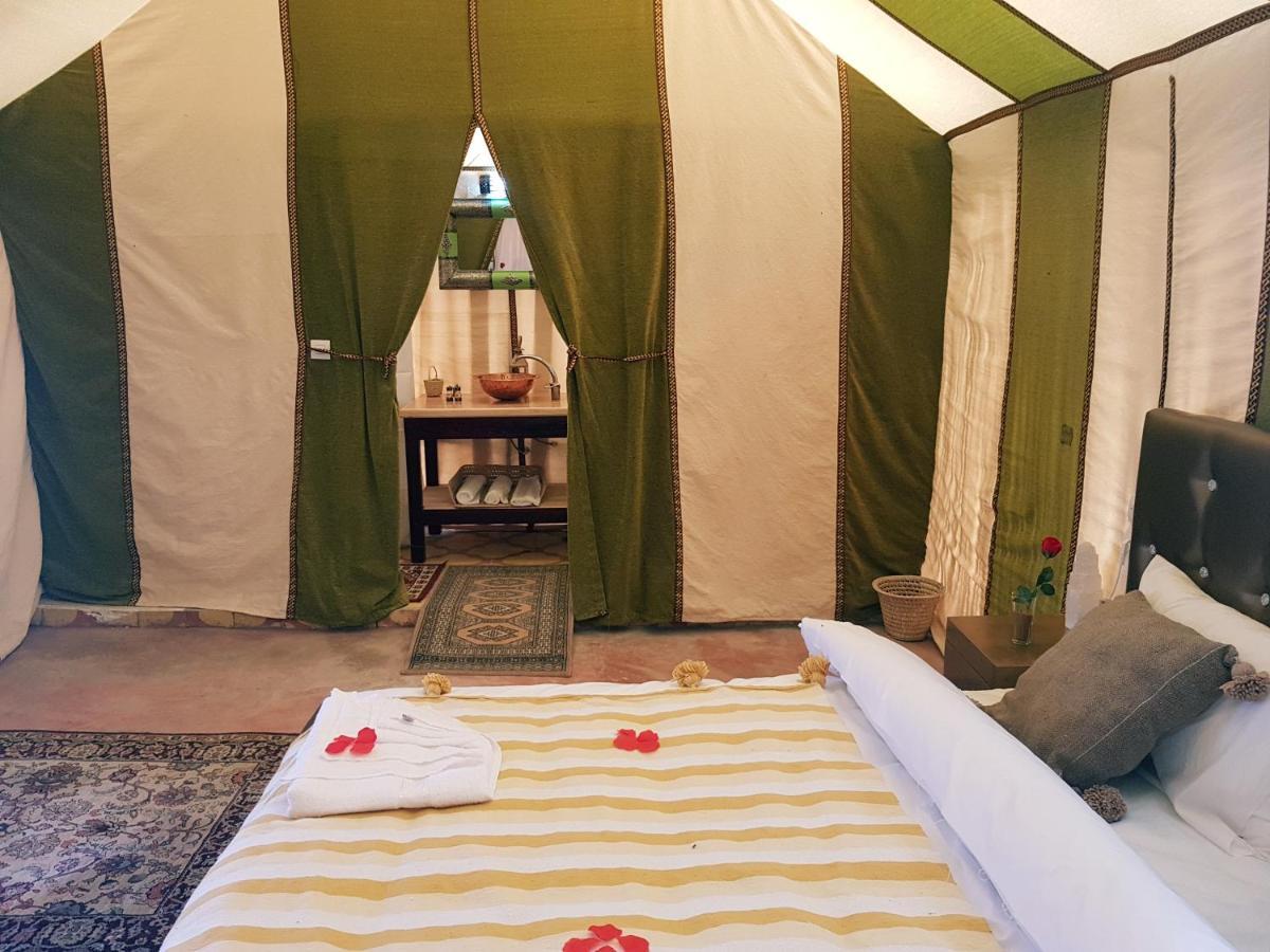 Sahara Family camp Hotel Merzouga Bagian luar foto